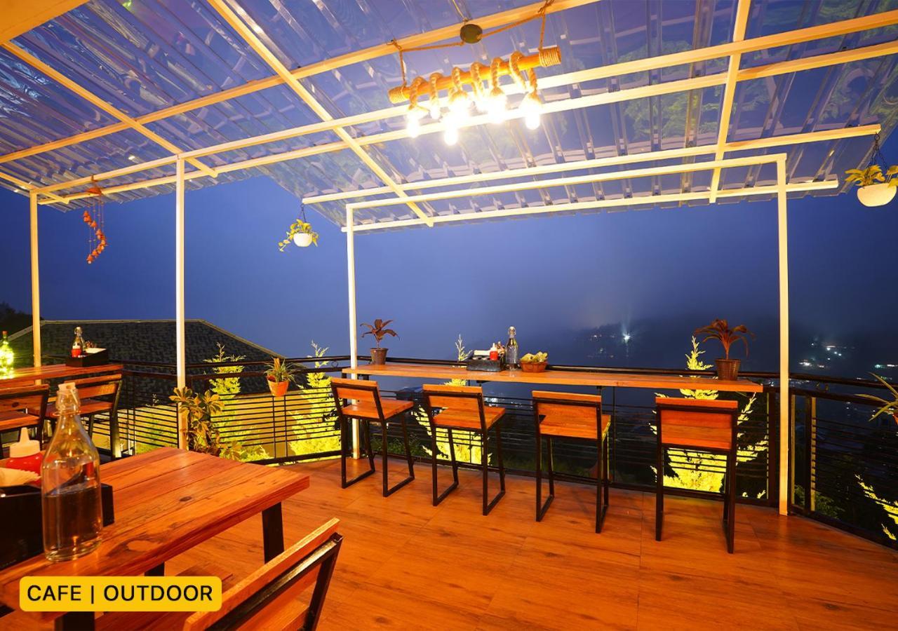 Young Monk Hostel & Cafe Dharamkot ماكليود غانج المظهر الخارجي الصورة